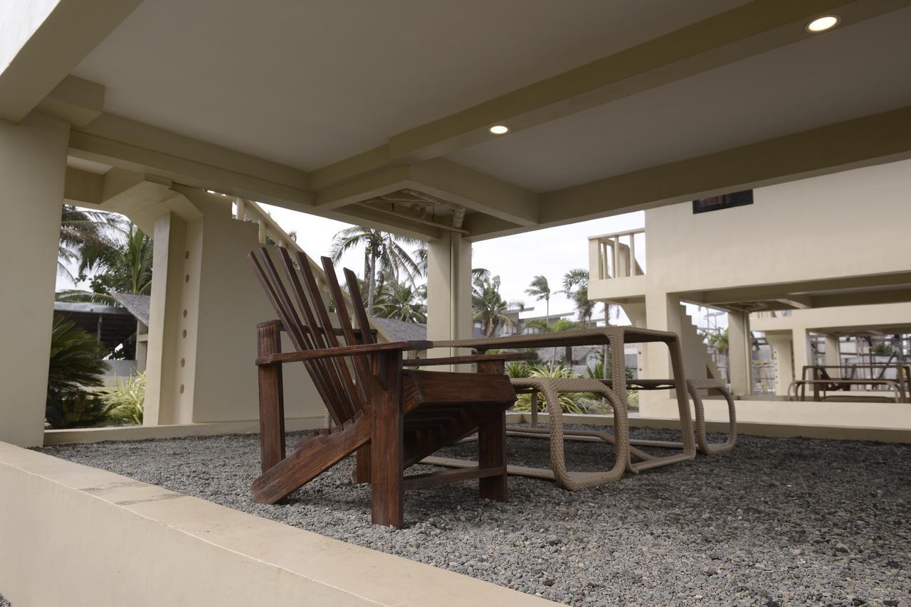 Nalu Surf Camp Hotel Baler Exterior foto