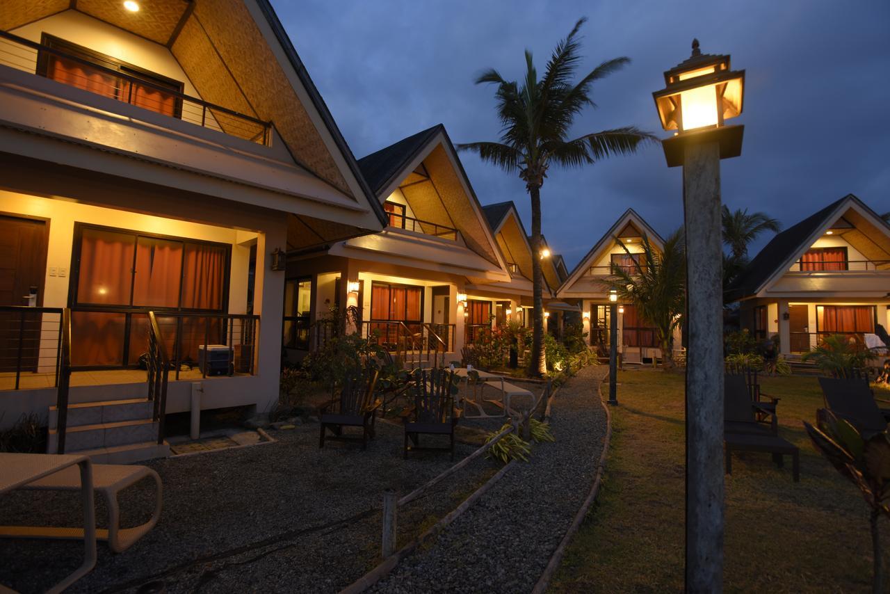 Nalu Surf Camp Hotel Baler Exterior foto
