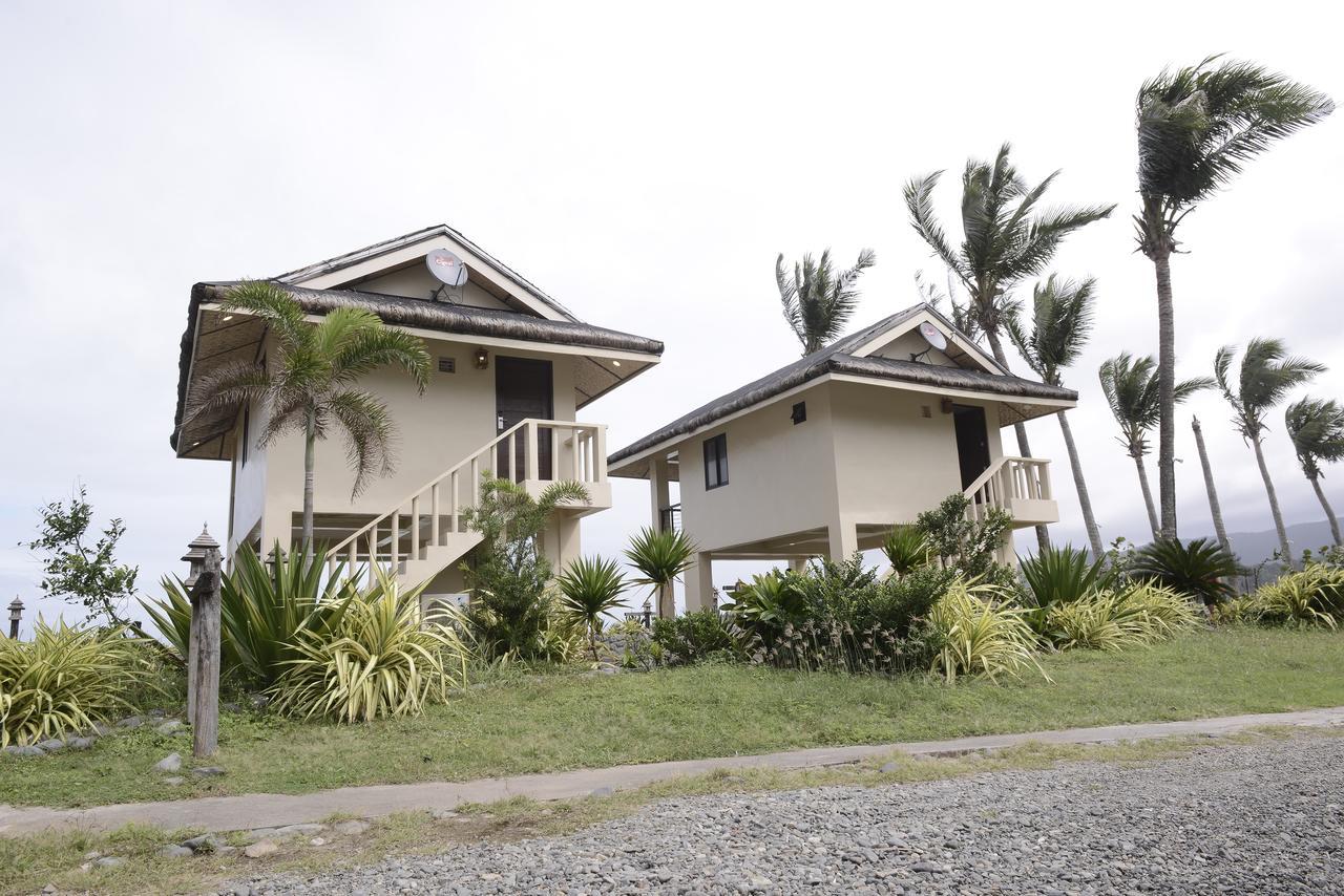 Nalu Surf Camp Hotel Baler Exterior foto